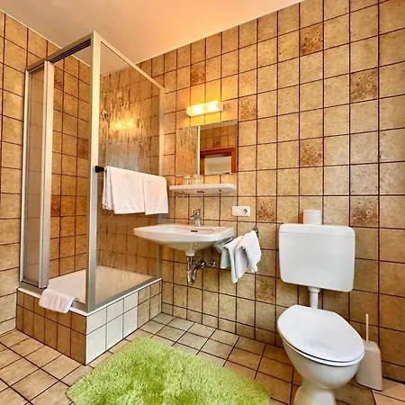 Hotel Zum Loewen, Parkplatz, Wlan, Zentral