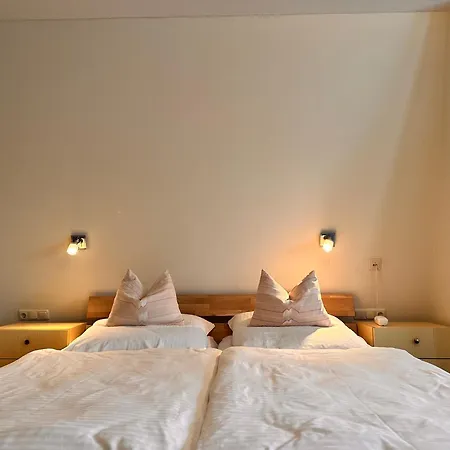 Zum Loewen, Parkplatz, Wlan, Zentral Hotel 3*