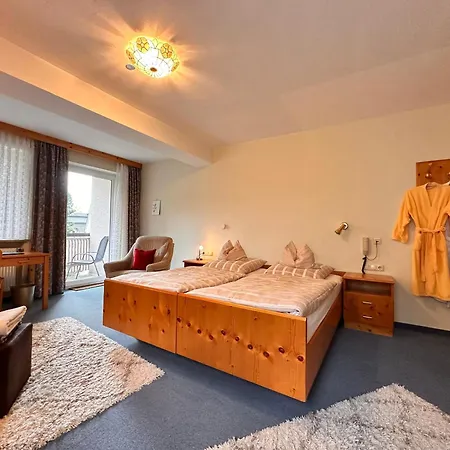 Hotel Zum Loewen, Parkplatz, Wlan, Zentral Bad Steben