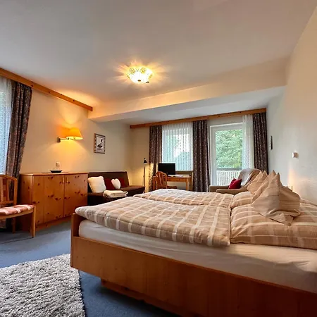 Zum Loewen, Parkplatz, Wlan, Zentral Hotel 3*