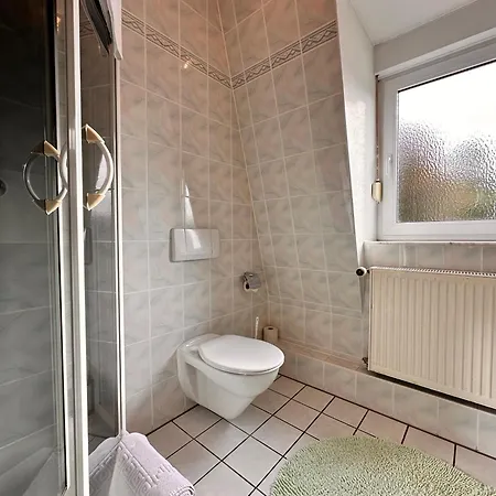 Hotel Zum Loewen, Parkplatz, Wlan, Zentral 3*