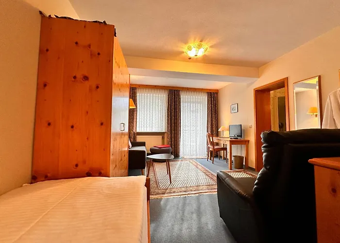 Otel Pension Zum Loewen, Parkplatz, Wlan, Zentral Bad Steben