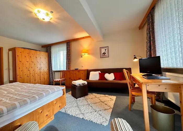 Otel Pension Zum Loewen, Parkplatz, Wlan, Zentral 3*