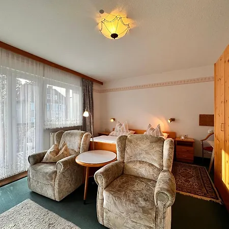 Zum Loewen, Parkplatz, Fruehstueck, Wlan, Zentral